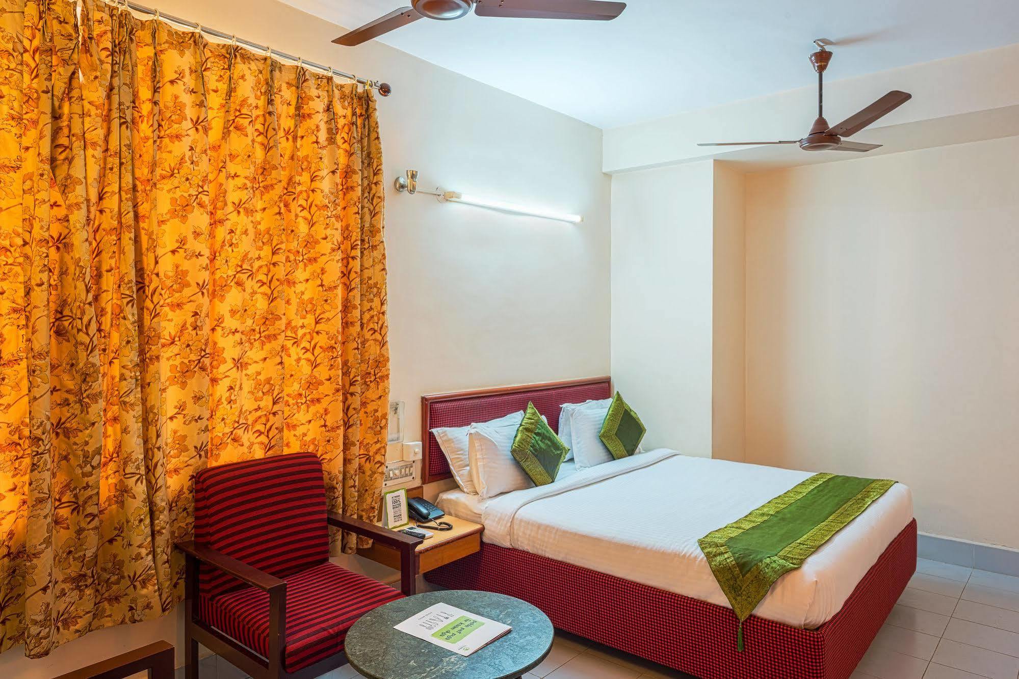 Hotel Saaket Residency Visakhapatnam Exterior foto