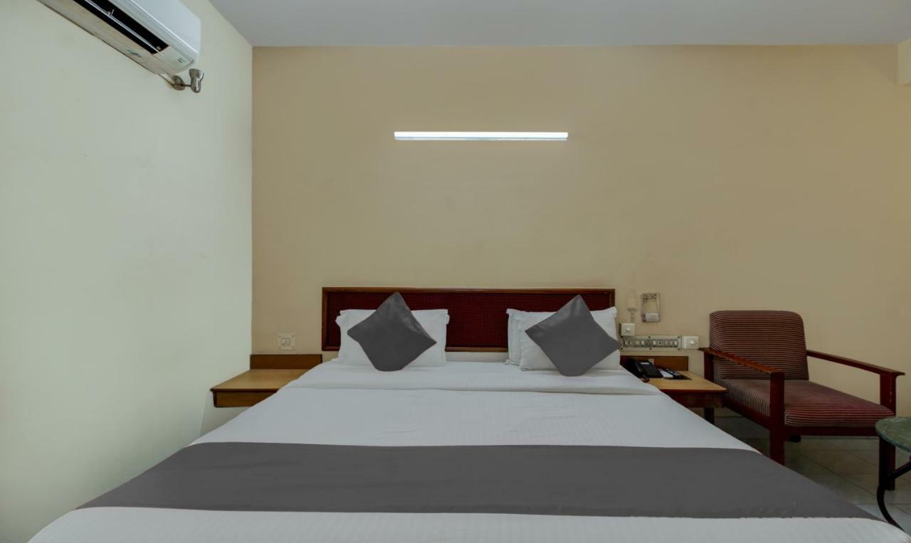 Hotel Saaket Residency Visakhapatnam Exterior foto